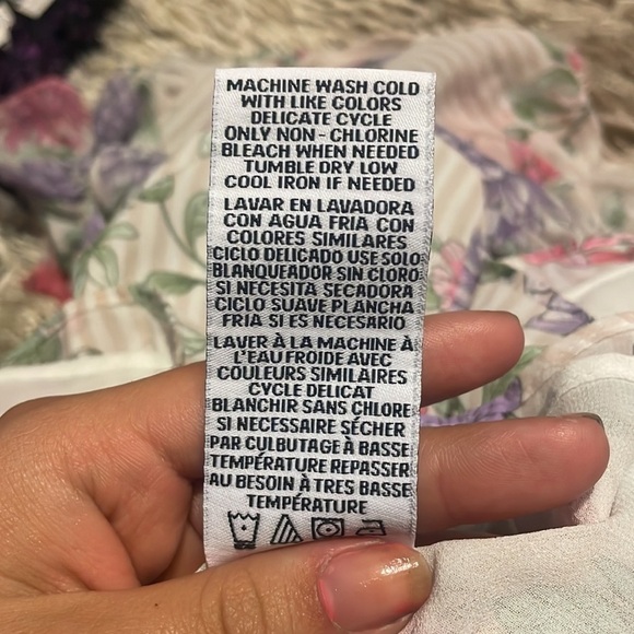 𝅺CALVIN‎ Klein Floral Blouse Medium - Picture 10 of 10